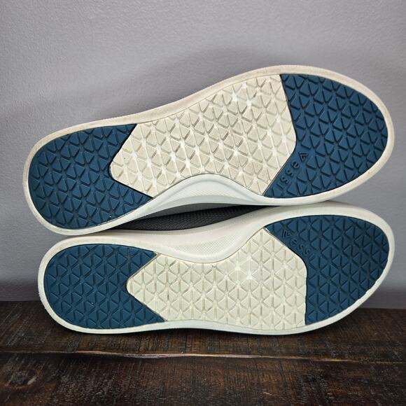 Vessi Weekend Sneaker Mens Size 11 Waterproof Shoes Sneakers Concrete Gray White - Picture 9 of 13